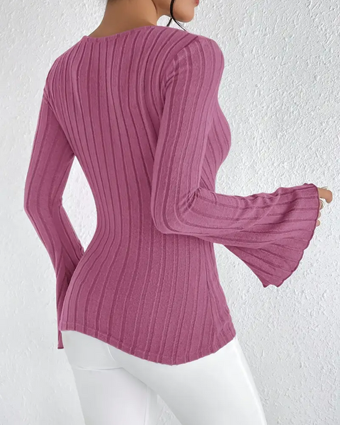 Pull violet moulant longues manches évasées