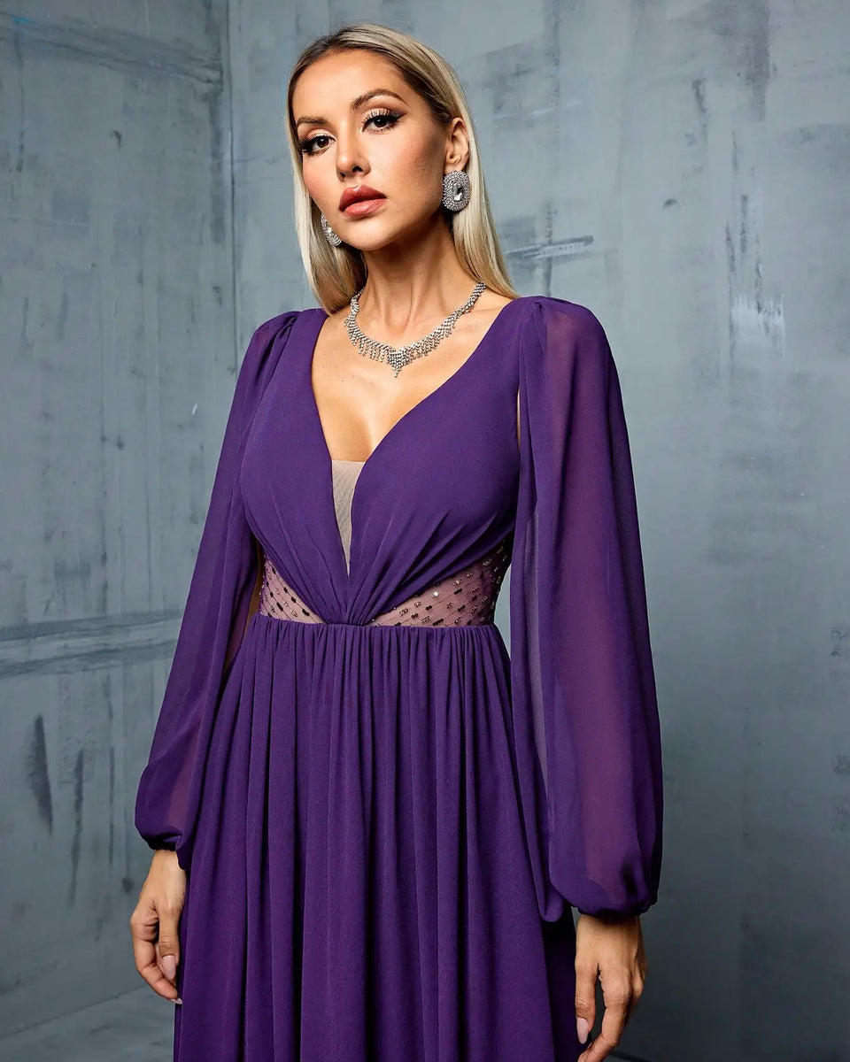 Robe violette col en V