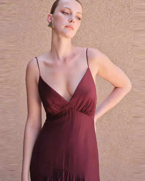 Robe longue violette à volants